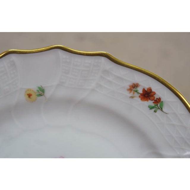 Mid 20th Century German Hutschenreuther Moritzburg Floral Bouquet Scalloped Gold Rim Plates 8" - Set of 8 For Sale - Image 6 of 11