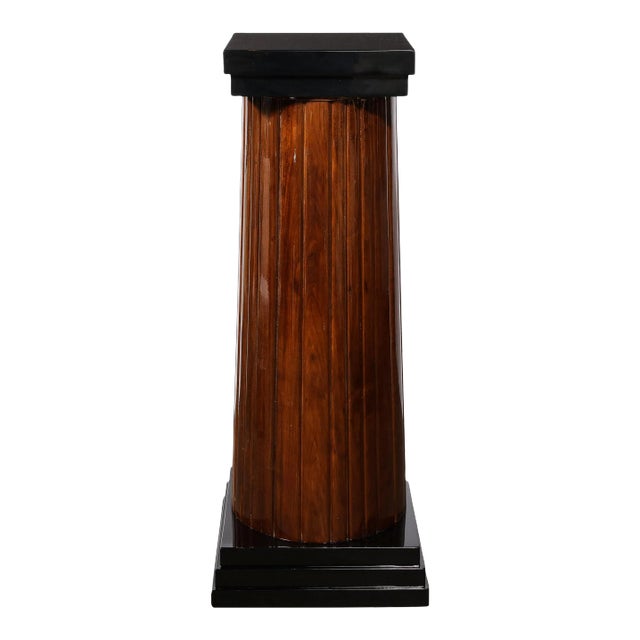 1940s Art Deco Pedestal With Fluted Detailing in Walnut and Black Lacquer For Sale