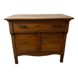 Early 20th Century Antique Mission Style Tiger Oak Washboard Dresser