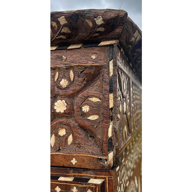 Superb 19th Century Anglo-Indian Rosewood Cabinet, Intricate Ebony Inlay For Sale - Image 16 of 18