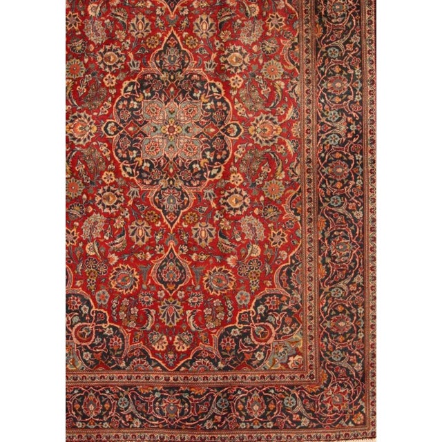 Middle Eastern Rug in Wool For Sale - Image 4 of 11