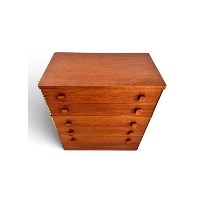 Mid-Century Modern Cantata Collection Chest of Drawers by Ron Carter for Stag, 1970 For Sale - Image 3 of 9