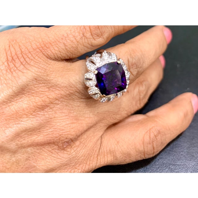 Late 20th Century 6.5 Carat Amethyst And 1.5 Carat Diamond Ring 18 Karat White Gold, 1970s, Italy For Sale - Image 5 of 18