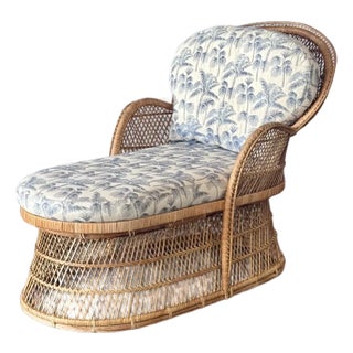 Vintage Boho Peacock Wicker Chaise With Tropical Cushions For Sale