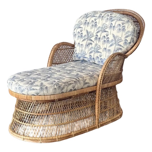 Vintage Boho Peacock Wicker Chaise With Tropical Cushions For Sale