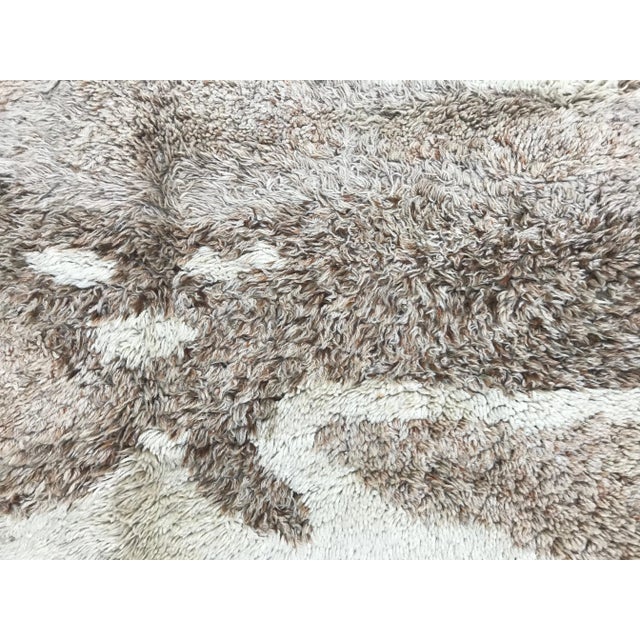 1960s Vintage Scandinavian Modern Rug For Sale - Image 5 of 14