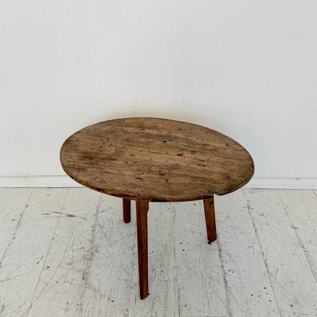Antique French Provincial Oval Side Table in Ash Wood, 1870 For Sale - Image 4 of 11