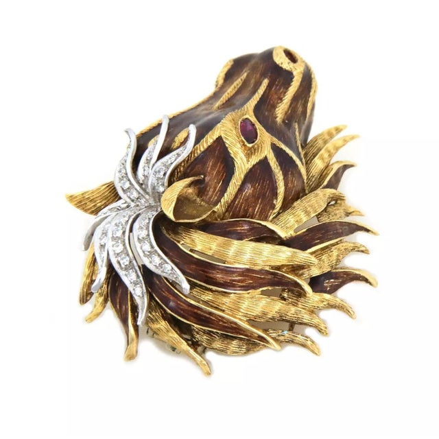 Large Diamond Ruby Enamel 18k Gold 3D Horse Head Brooch For Sale - Image 4 of 7