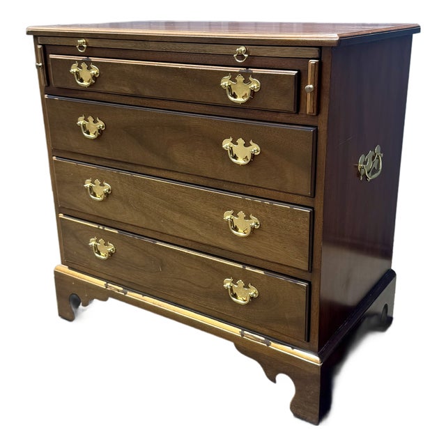 Kittinger Colonial Williamsburg Mahogany Bachelor's Chest For Sale