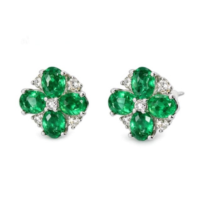 Mid 20th Century 14k White Gold Emerald Diamond Flower Stud Earrings Estate Floral, Pair For Sale - Image 4 of 4