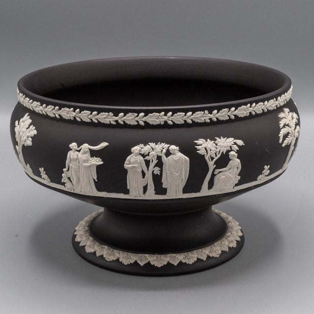 1990s Vintage Wedgwood Jasperware Black & White Round Footed Imperial Bowl For Sale - Image 5 of 6