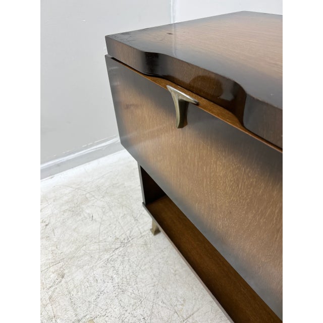 Vintage Mid Century Modern End Table For Sale In Seattle - Image 6 of 8