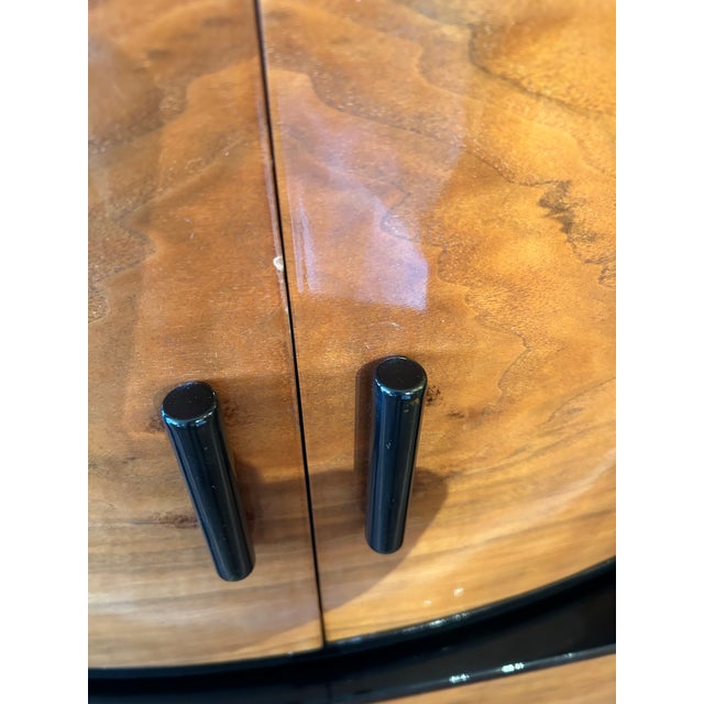 Brown Rare Art Deco Glossy Lacquer Honey Walnut & Ebonized Wood Commode For Sale - Image 8 of 12