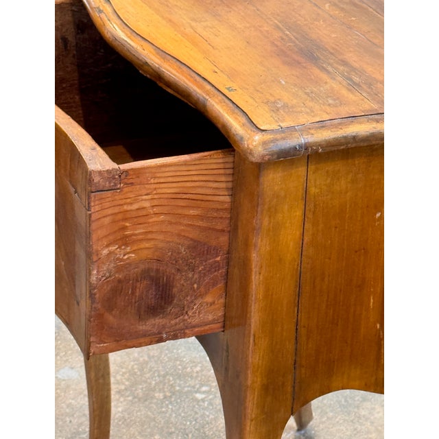 Brown 1920s Pair of Italian Walnut Side Tables With Parquetry Drawers For Sale - Image 8 of 12