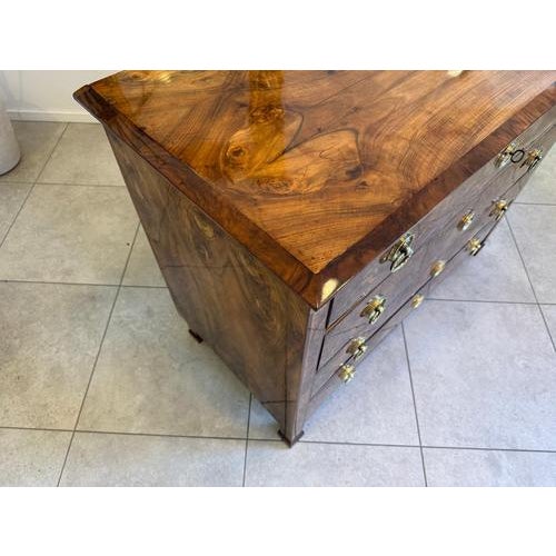 Biedermeier Chest of Drawers in Walnut For Sale - Image 13 of 18