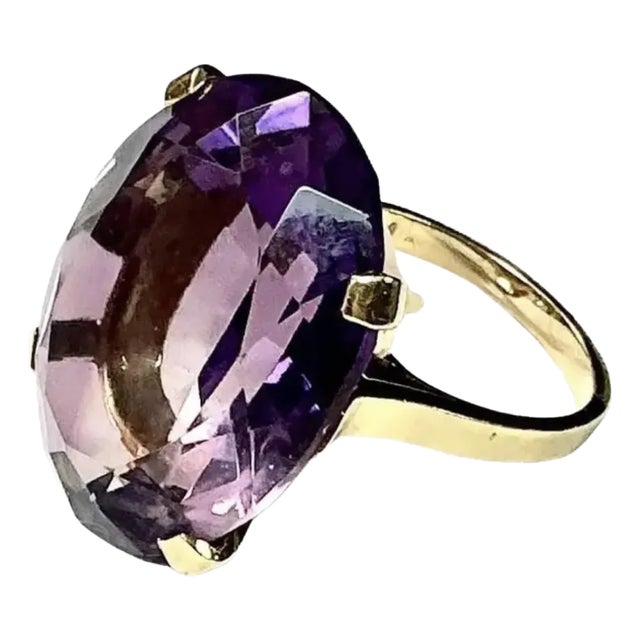 14k Yellow Gold Oval Amethyst Ring For Sale