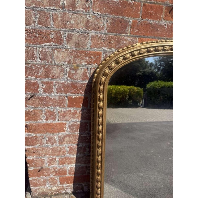 Large Antique English Arched Top Gilt Tulip Framed Overmantle Mirror, 1800s For Sale - Image 4 of 8