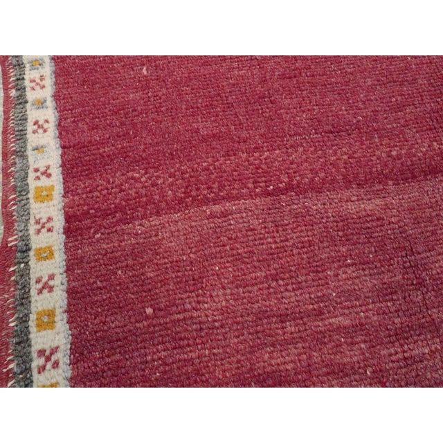 Tribal Galerie Shabab Collection Mid-20th Century Turkish Anatolian Throw Rug For Sale - Image 3 of 7