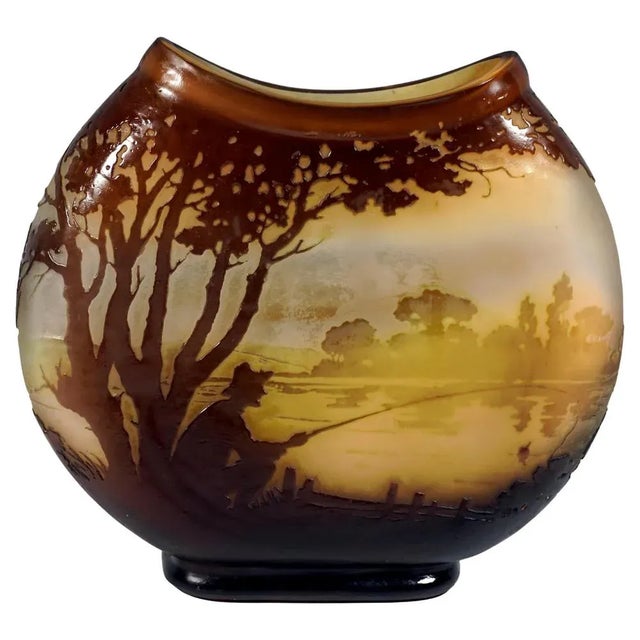 Large Round Art Nouveau Style Gall Cameo Vase with Seascape Decor from Emile Gallé, France, 1905 For Sale - Image 10 of 10