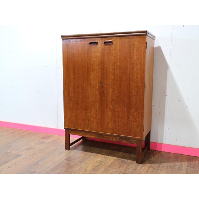 Mid-Century Modern 1960s Mid Century Modern Teak Bar Cabinet by Turnidge of London For Sale - Image 3 of 15