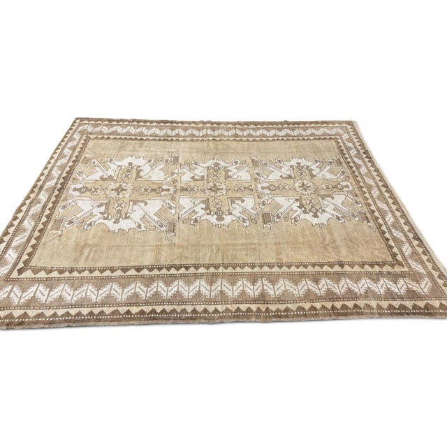 1960s Vintage Turkish Rug 7x9 | Warm Earthy Palette With Large Geometric Medallions For Sale - Image 5 of 5