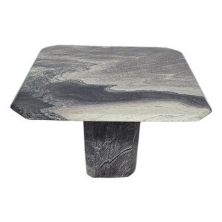Late 20th Century Contemporary Polished Marble Pedestal Side Table – Gray & Cream Veined Natural Stone Accent Table For Sale