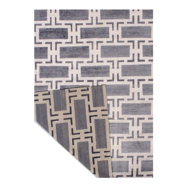 Contemporary 2020s Gray Modern Bamboo Silk Rug For Sale - Image 3 of 5