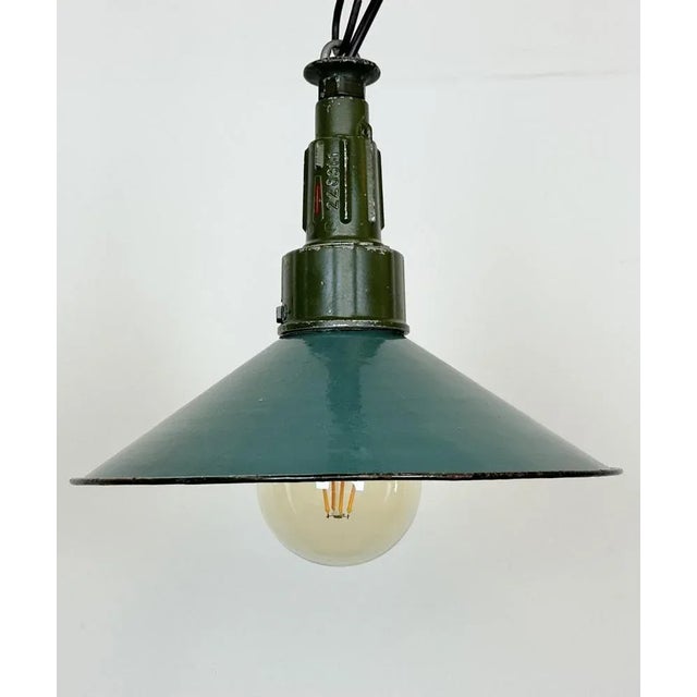 Industrial Petrol Enamel Military Pendant Lamp with Cast Aluminium Top, 1960s For Sale - Image 6 of 12