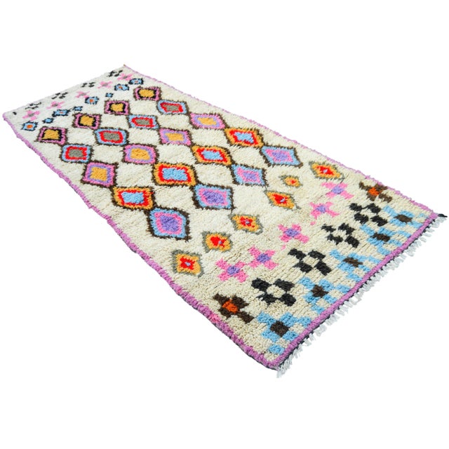 Textile Mid 20th Century Vintage Moroccan Runner - 8'6'' X 3'1' For Sale - Image 7 of 9