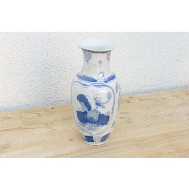 Chinese Vintage Blue & White Baluster Floral Vase For Sale - Image 3 of 7