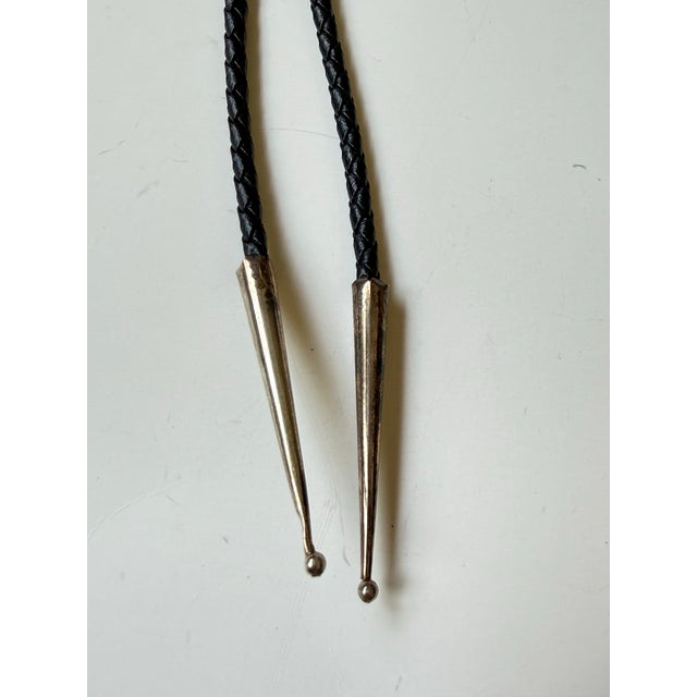 Green Native American Turquoise Style, Malachite & Onyx Inlaid Silver Bolo Tie 1960s For Sale - Image 8 of 8