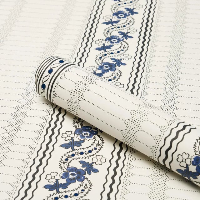 Schumacher SAMPLE - Schumacher X Rita Konig Serena Stripe Wallpaper In Blue For Sale - Image 4 of 5