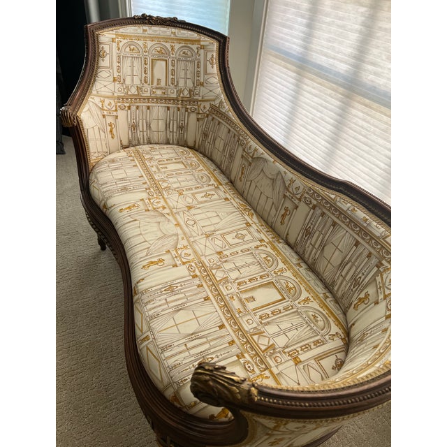 Vintage French Regency Fainting Couch With Ornate Upholstery For Sale In Dallas - Image 6 of 7