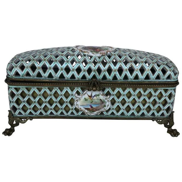 Late 19th Century Antique French Porcelain Box For Sale - Image 5 of 5