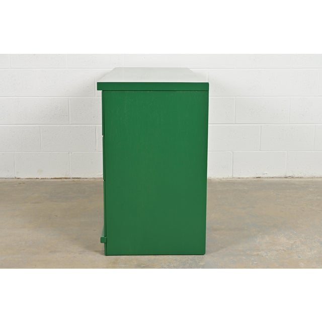 Donald Deskey Style Art Deco Green Lacquered Six-Drawer Double Dresser, Newly Refinished For Sale - Image 12 of 14