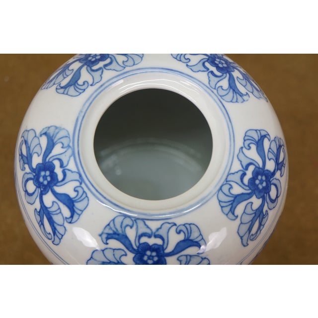 Chinese Chinoiserie Blue & White Porcelain Dragon Ginger Jar Mantel Vase Urn 11" For Sale - Image 9 of 14