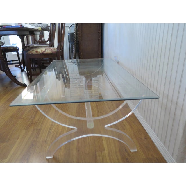Mid-Century Modern Charles Hollis Jones Plexiglass Base Coffee Table With Large Rectangle Glass Top For Sale - Image 3 of 6