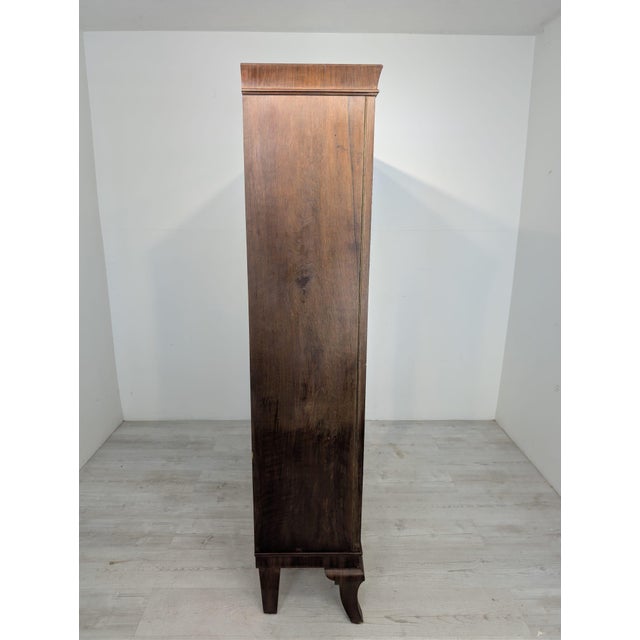 Art Deco Display Cabinet in Walnut For Sale - Image 11 of 18