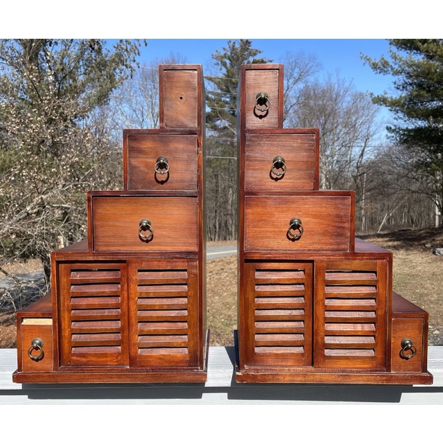 Pair of Vintage 20th C. Dovetailed Tansu Step Wooden Shelves Asian Art For Sale - Image 13 of 18
