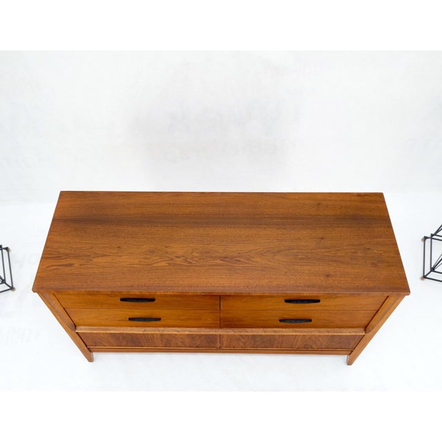 American Walnut Compact Mid-Century Modern Double Dresser 6 Drawers For Sale - Image 6 of 12