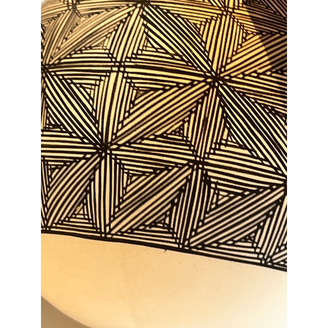 20th Century Mid Sized Signed Acoma Pueblo Vase by Lydia H. Ray ("Lee") For Sale - Image 4 of 6