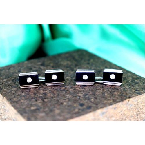 Cufflinks in Platinum with Onyx and Brilliant-Cut Diamonds, Set of 2 For Sale - Image 8 of 8