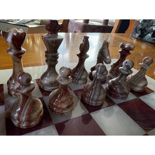 Vintage Mexican Banded Onyx & White Calcite Hand-Carved Chess Set, 1960s–70s For Sale - Image 14 of 18