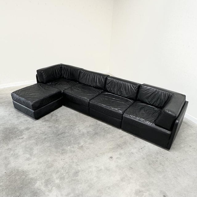 Modular Lounge Set in Black Leather, 1970s, Set of 5, in Good conditions. Designed 1970 to 1979