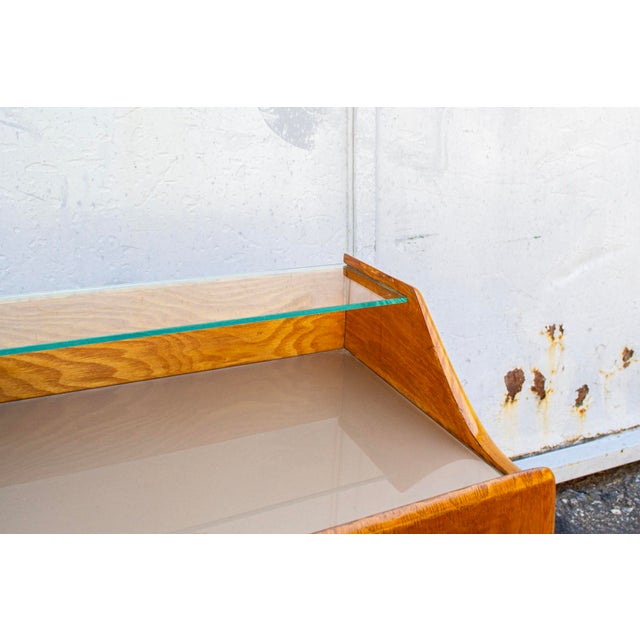 Mid-Century Modern Vintage Bedside Tables in Wood and Glass, Italy, 1950s, Set of 2 For Sale - Image 3 of 6