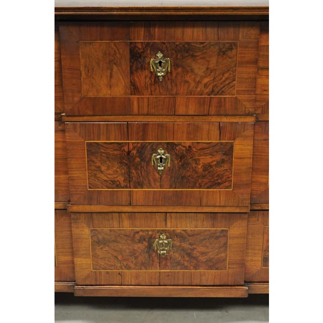 Antique Italian Biedermeier Burr Walnut 3 Drawer Commode Dresser Chest of Drawer For Sale In Philadelphia - Image 6 of 18