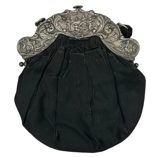 Victorian Late Victorian Sterling Silver Ladies Black Purse For Sale - Image 3 of 7