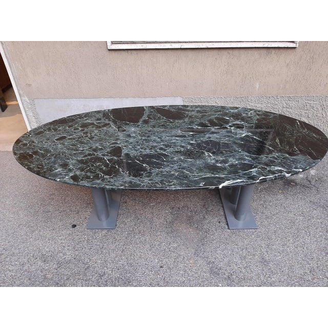 Green Marble Lacquered Iron Gray Oval Table, 1980s, in Very Good conditions. Designed 1980 to 1989