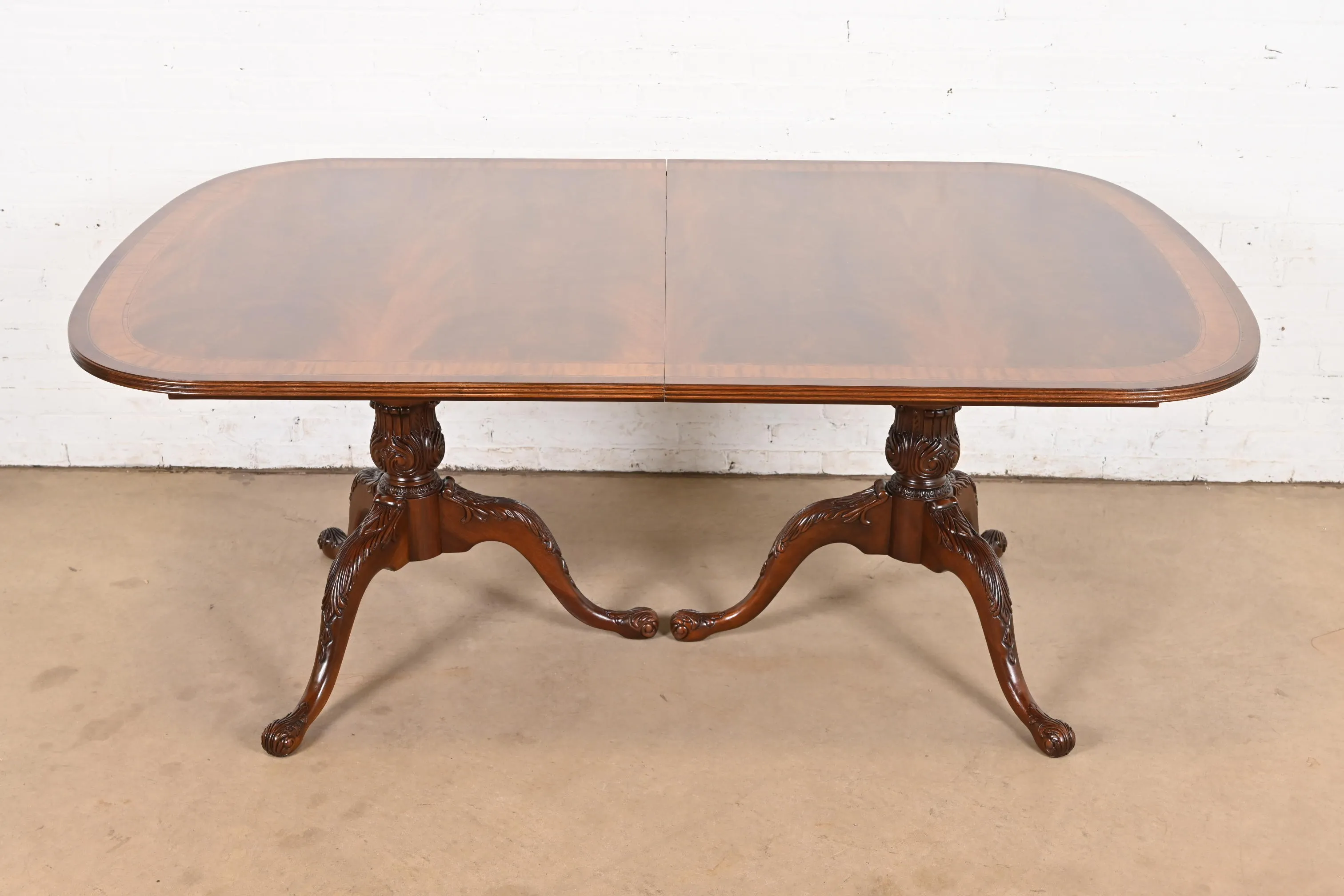 Drexel Heritage Georgian Banded Flame Mahogany Double Pedestal