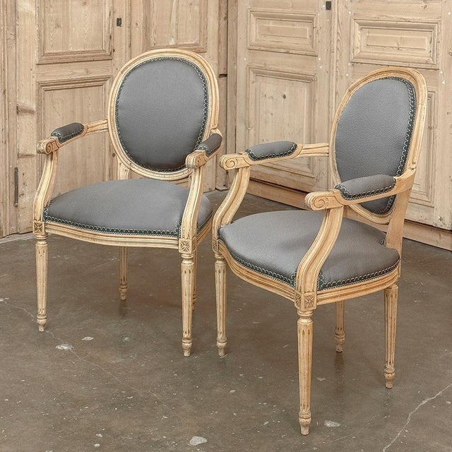Pair Antique French Louis XVI Medallion Armchairs ~ Fauteuils For Sale - Image 4 of 18
